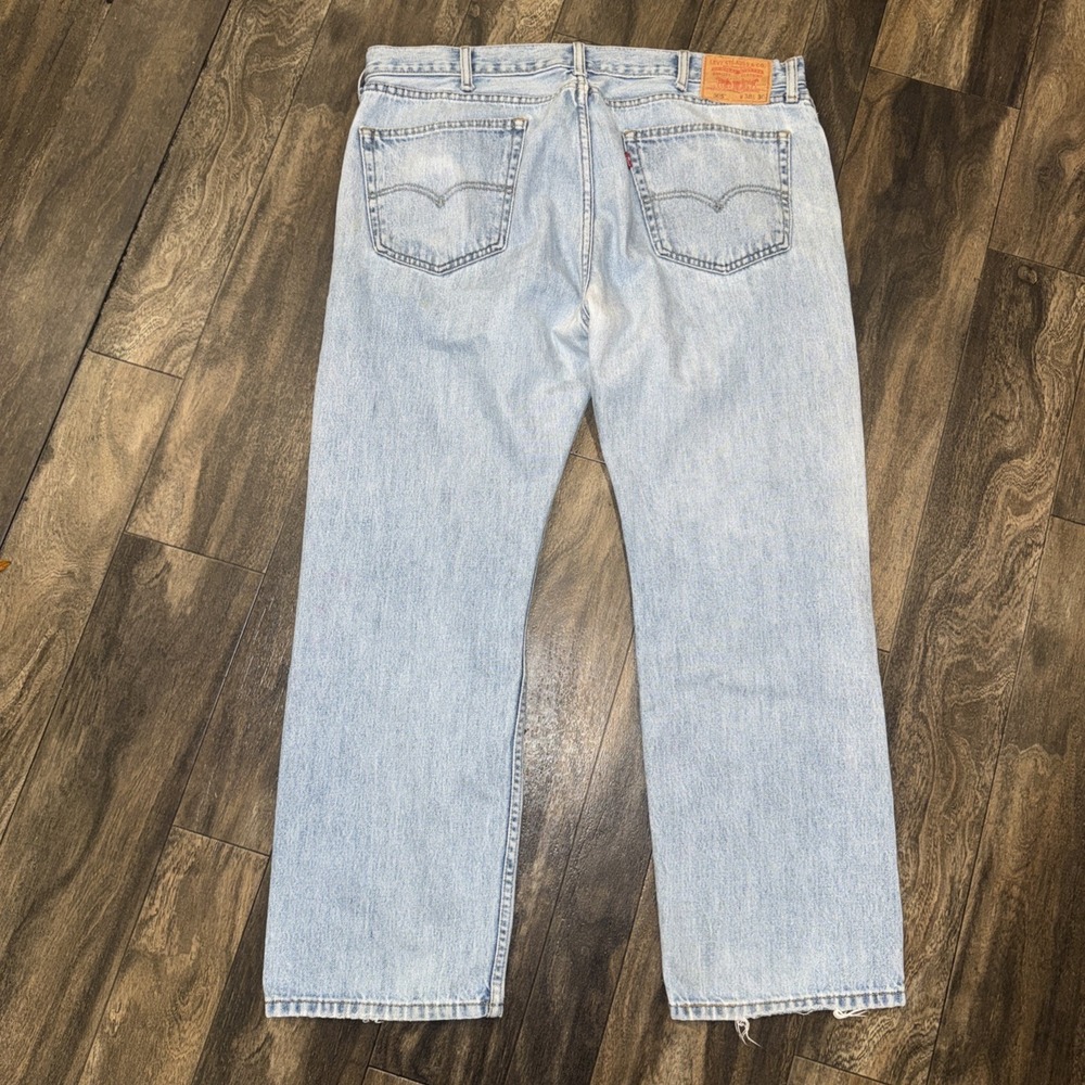 Levi's 505‎ Distressed Straight Leg Light Wash Denim Jeans Men's Size 38x30